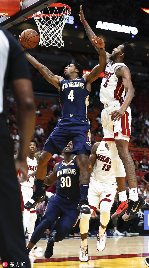 详细阅读:皇家马德里训练开放日,今晚战术微调引欢呼,欧超杯在即,赛季目标并未改变 -开云最新网址 皇家马德里训练开放日,今晚战术微调引欢呼,欧超杯在即,赛季目标并未改变 -开云最新网址